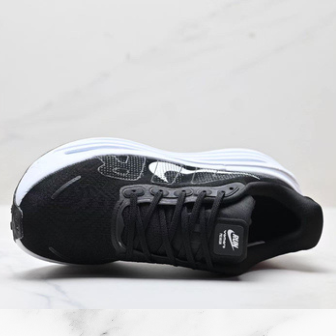 Nike Vomero Premium 'Black White' Sneakers – Side View
Nike Vomero Premium 'Black White' Running Shoes – Top View
Nike Vomero Premium 'Black White' Lifestyle Sneakers – On Feet
