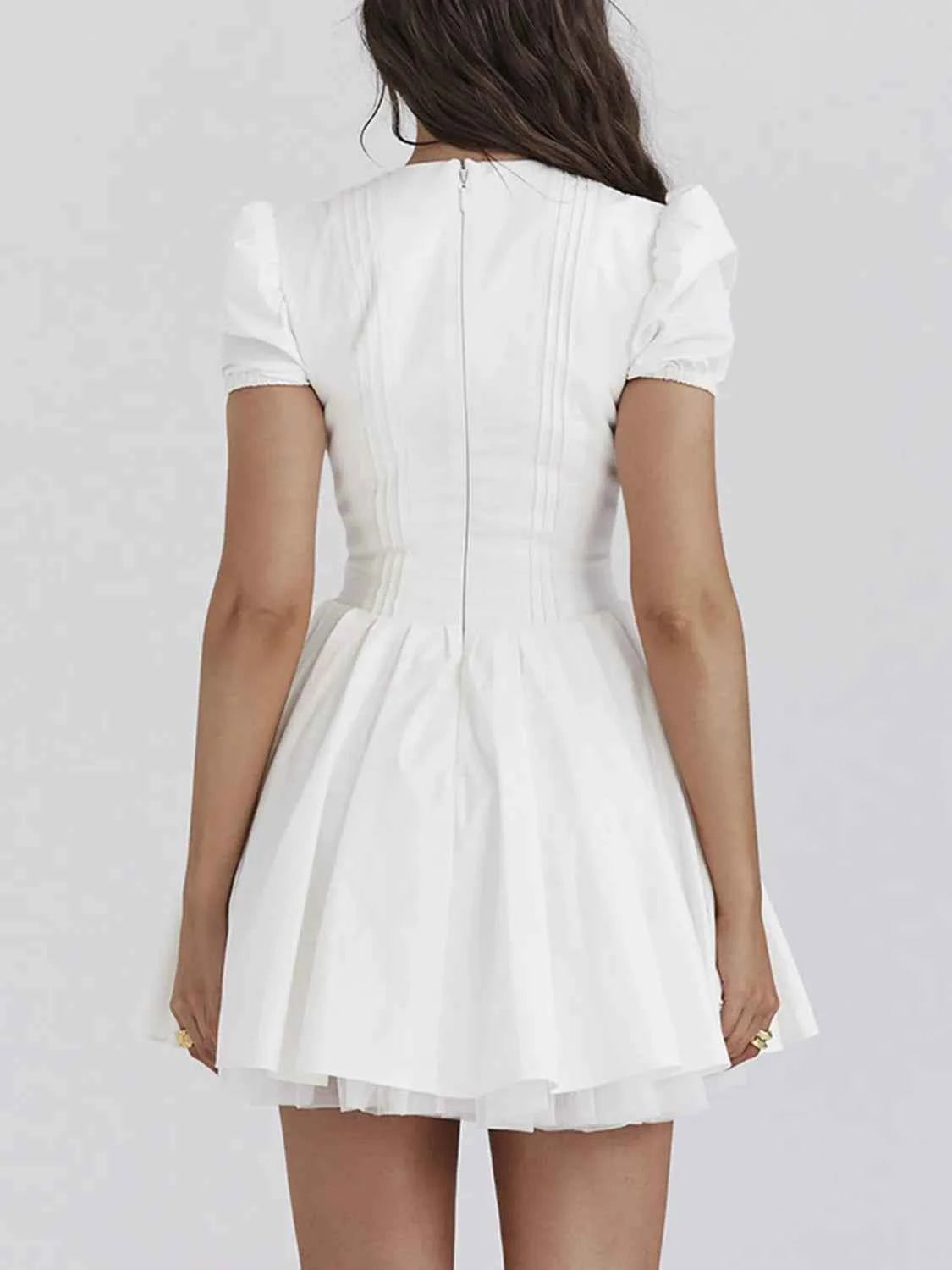 Chic Mini Dress: Discover Effortless Elegance for Any Occasion