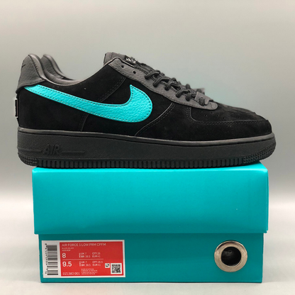 alt="Nike Air Force 1 Low Tiffany & Co. 1837 Black Blue DZ1382-001 Sneakers Side View"
alt="Nike Air Force 1 Tiffany & Co. Black Blue Limited Edition Luxury Sneakers"
alt="Nike Tiffany Air Force 1 1837 Black Blue Premium Suede Leather Design"
alt="Nike Air Force 1 Tiffany & Co. Sneakers with Tiffany Blue Accents"
