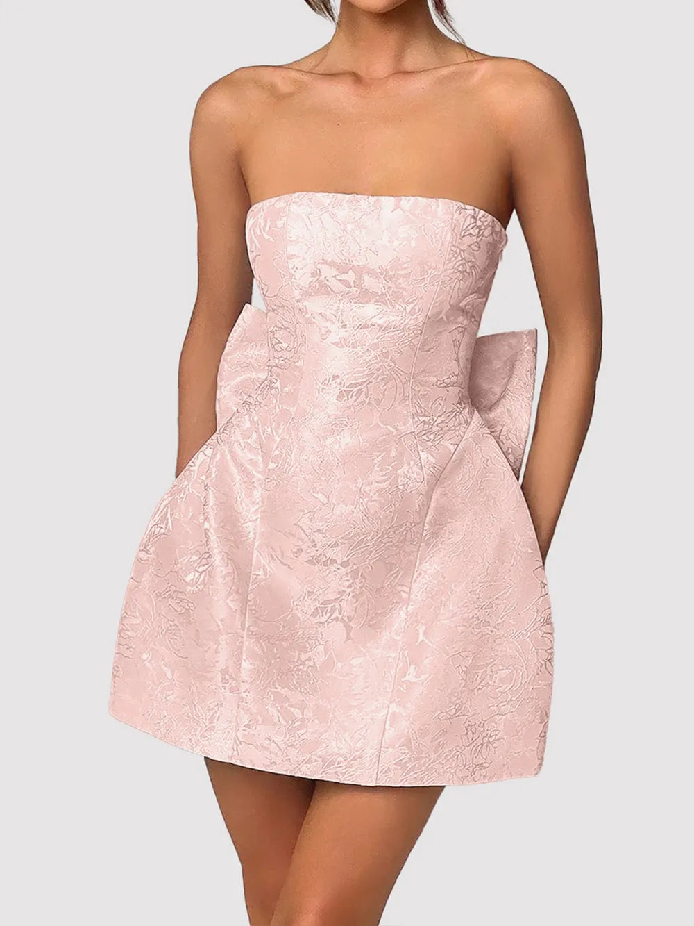 Birthday or date night outfit – satin sleeveless mini Chic Bow Mini