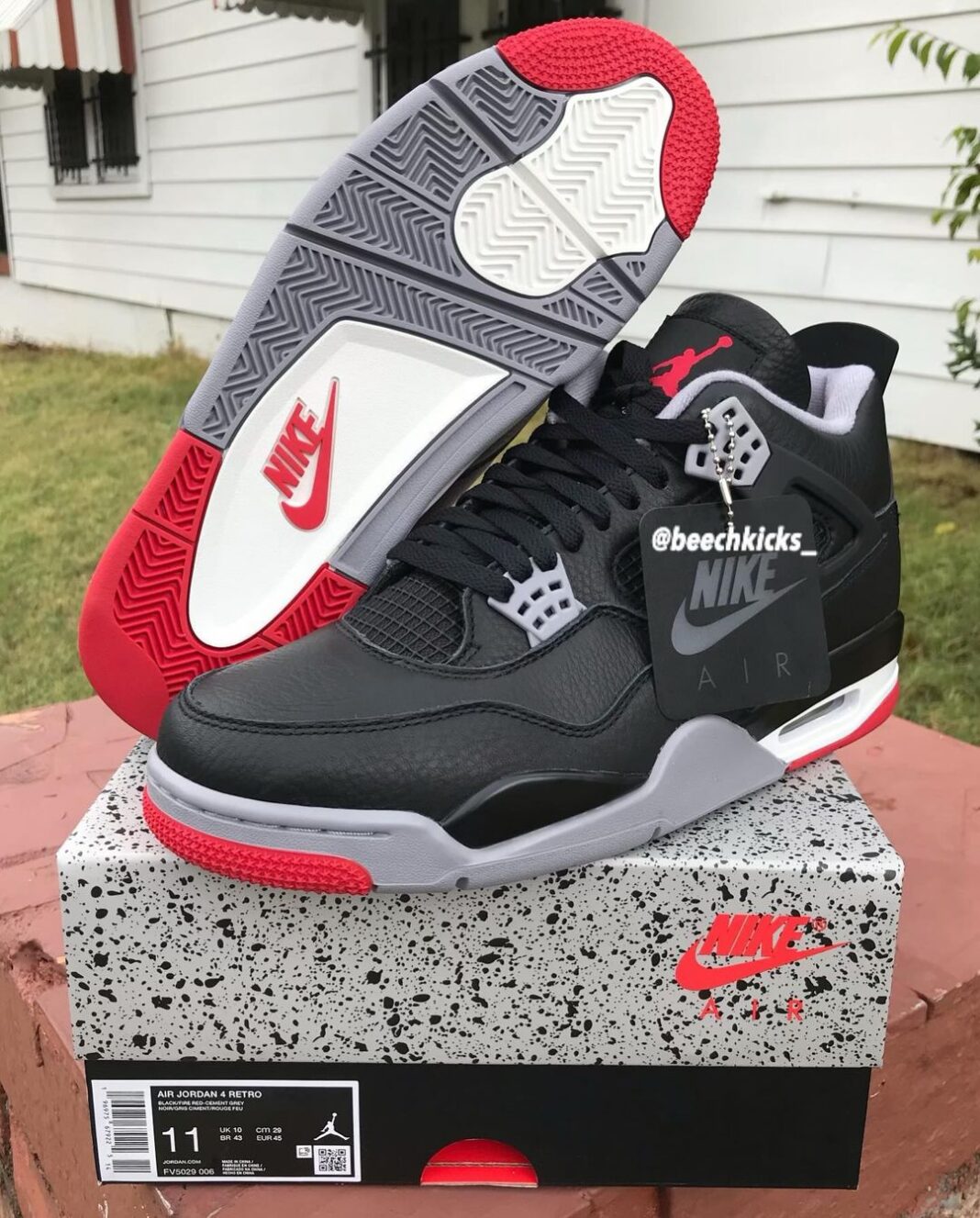 Air Jordan 4 Retro "Bred Reimagined"