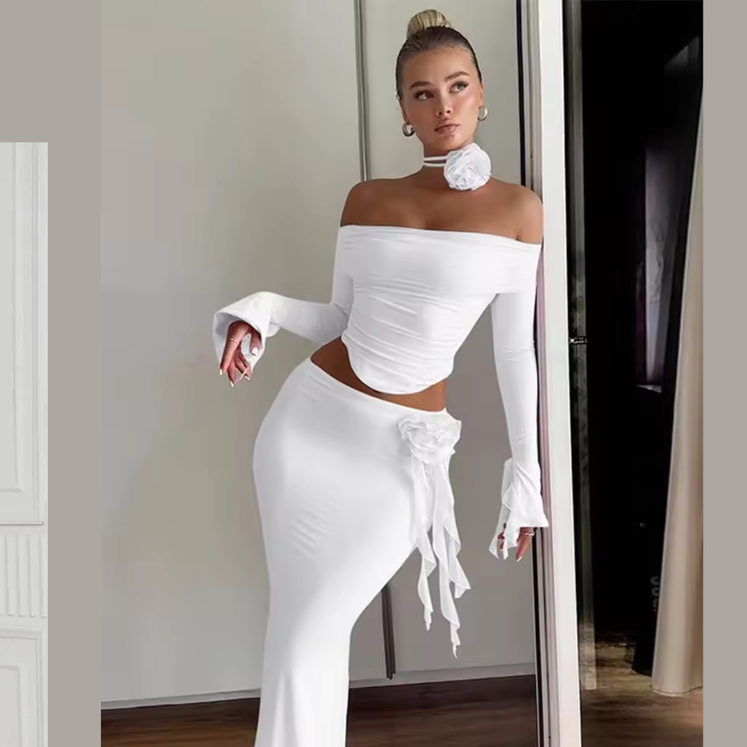Aria White Two-Piece Set – elegant women’s crop top and skirt outfit
White two-piece set for women – chic summer fashion
Elegant matching white skirt and crop top set – ODI-ONE FASHION
