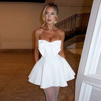 Amara Front Bow Fit and Flare Dress – elegant women’s cocktail party dress
Fit and flare dress with bow detail – ODI-ONE FASHION
Chic women’s party dress in elegant fit & flare style
