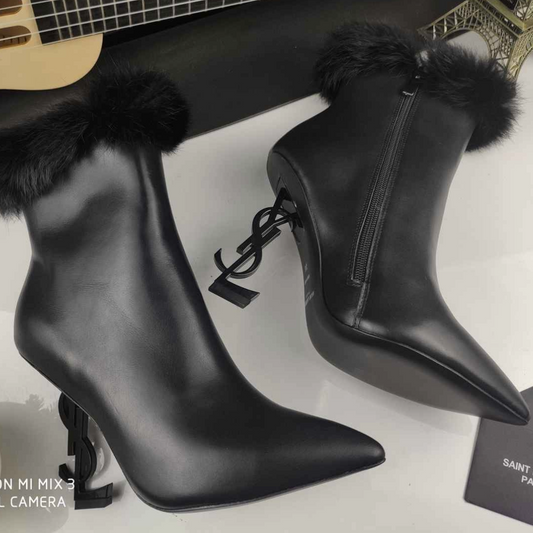 YSL Étoile Noir Black Leather Designer Heels for Women – Elegant Luxury Shoes by Yves Saint Laurent
