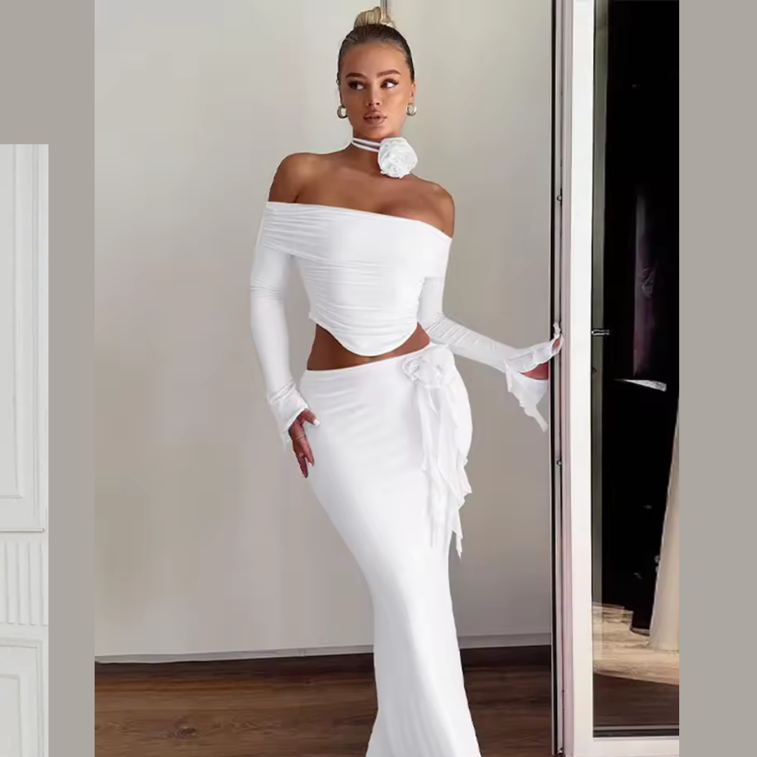 Aria White Two-Piece Set – elegant women’s crop top and skirt outfit
White two-piece set for women – chic summer fashion
Elegant matching white skirt and crop top set – ODI-ONE FASHION
