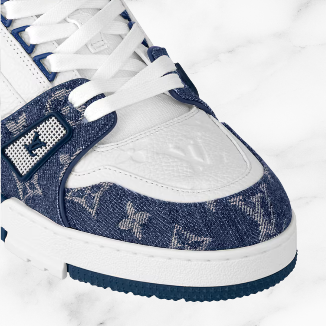 Louis Vuitton LV Trainer Low Sneakers Blue Leather – Side View
Louis Vuitton LV Trainer Luxury Sneakers – Top View
Louis Vuitton LV Trainer Blue Leather Men’s Shoes EU 42
