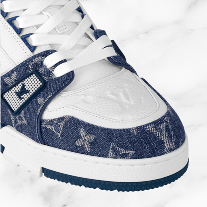 Louis Vuitton LV Trainer Low Sneakers Blue Leather – Side View
Louis Vuitton LV Trainer Luxury Sneakers – Top View
Louis Vuitton LV Trainer Blue Leather Men’s Shoes EU 42
